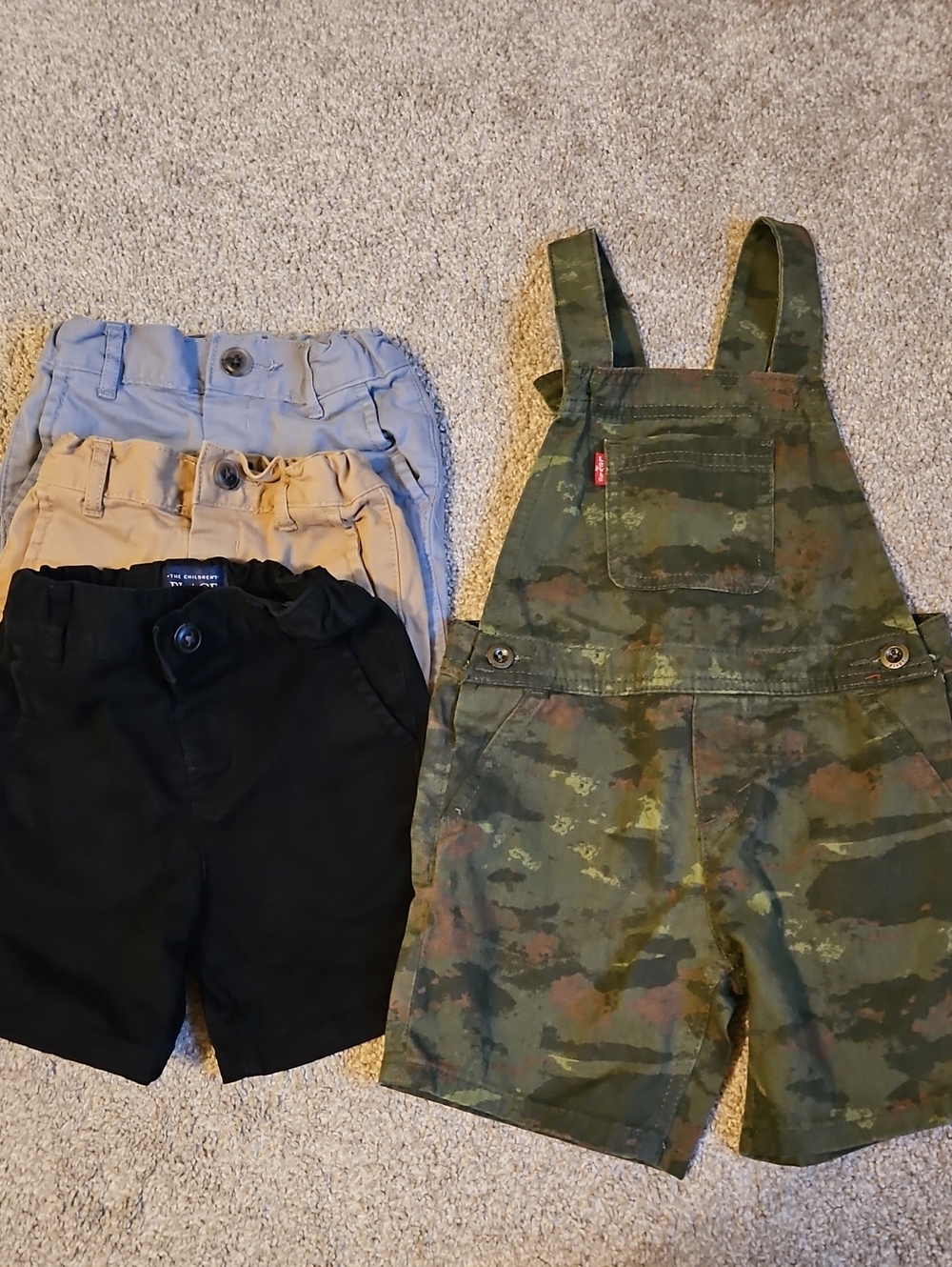 Levi’s NWOT Camo Shortalls + Children’s Place Shorts Lot 2T